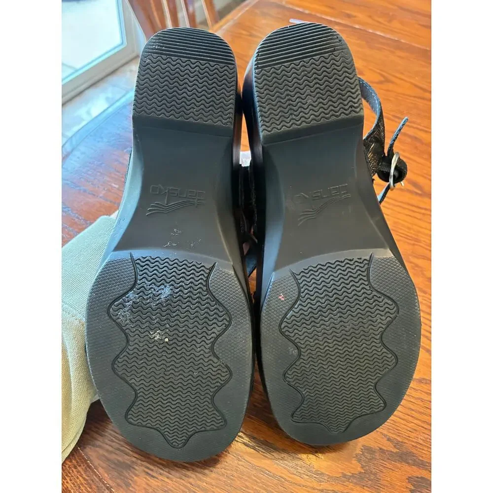 Dansko great women